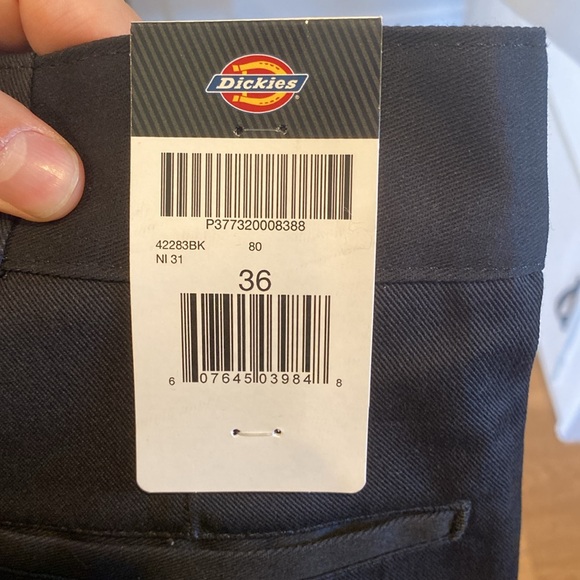 Black men’s new with tags dickies long shorts - Picture 3 of 4